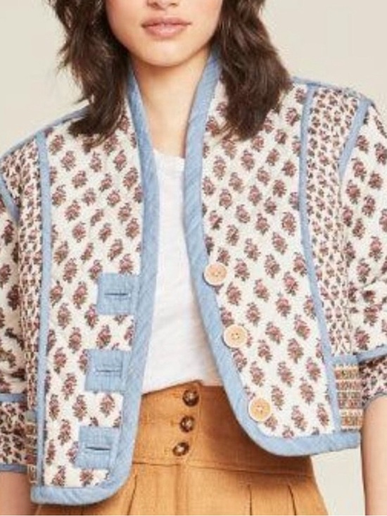 Veronica Beard Jackets & Blazers - Veronica Beard Cream Quilted Jacket with Light Blue Trim